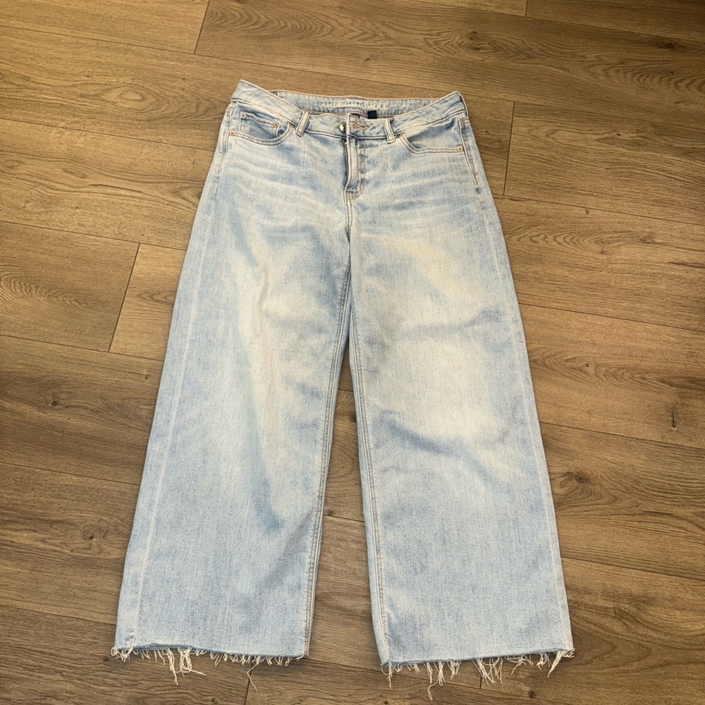 American Eagle AE low rise wide leg Light Blue Women's Jeans